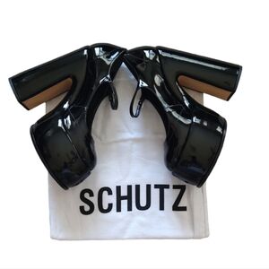 Schutz Zayne Black Platform Mary Jane Pumps NIB 8.5